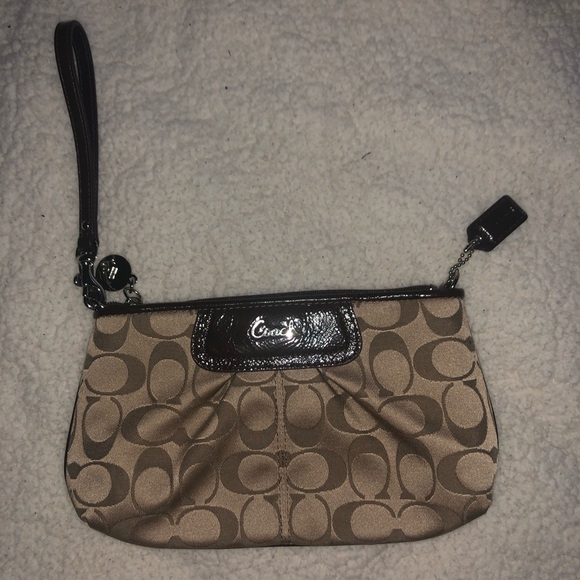 Coach Wristlet - Picture 1 of 4